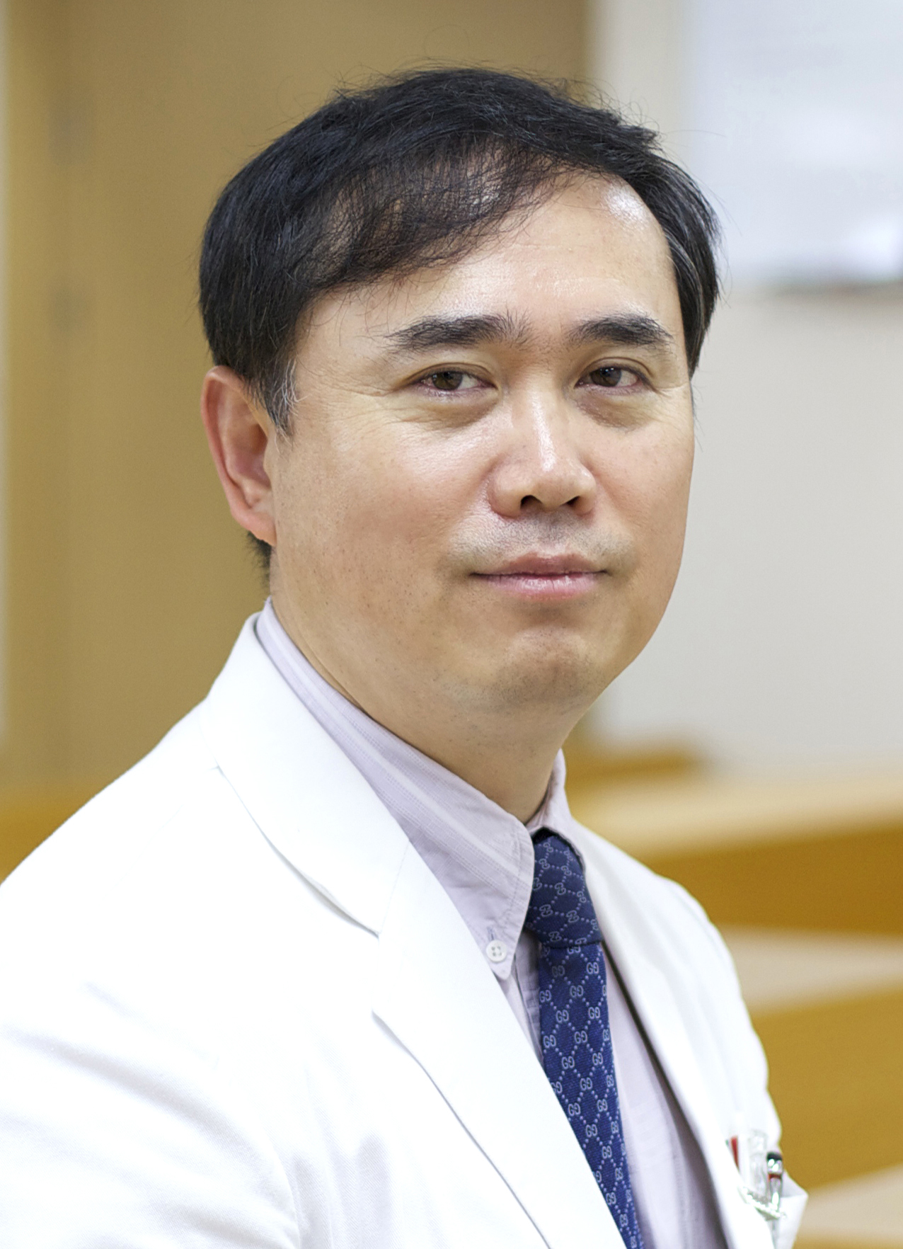 윤성호 사진