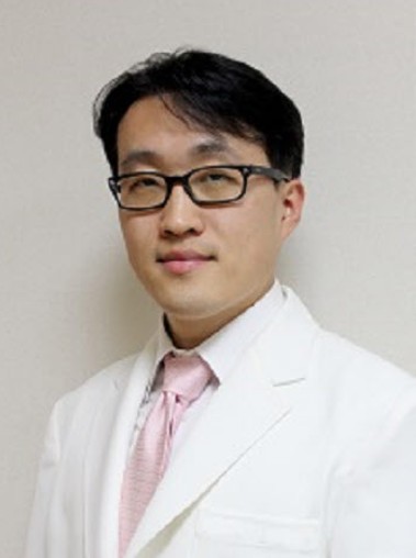 윤형준 사진